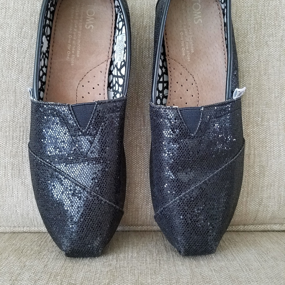 TOMS canvas shoes